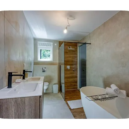 Veli Vrh Villa